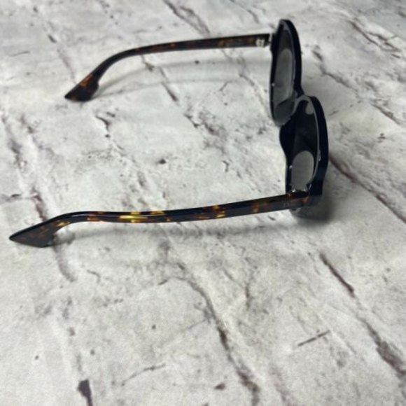 Dior TAONR Black Havana Round oversized Sunglasses - Picture 10 of 10